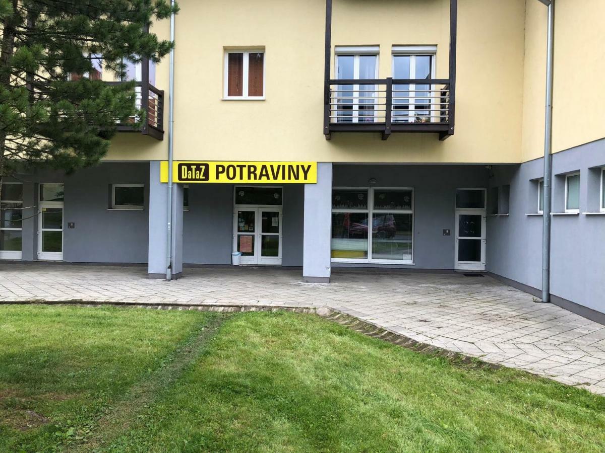 Pod Stitom Apartment